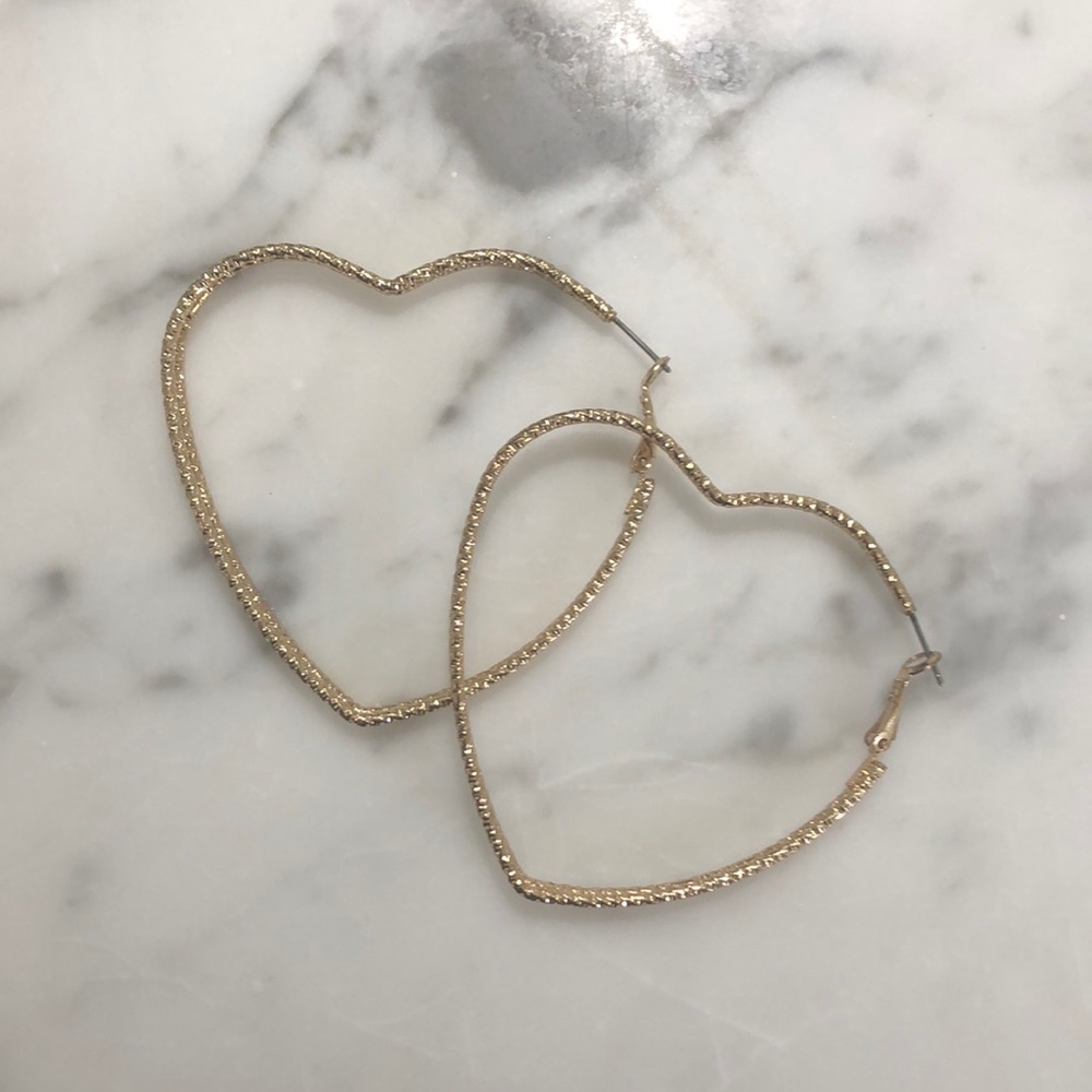 Forever 21 Gold Heart Earrings